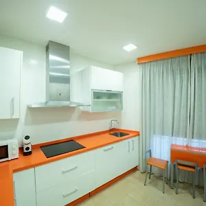 https://apartamento-valdespino-terraza-frondosa.es-andalucia.com